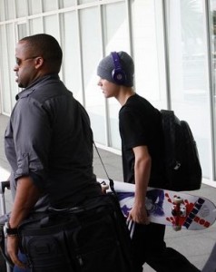 Justin Bieber Hongkong Arrival Video