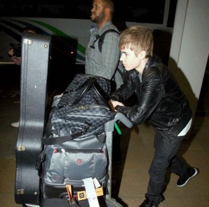 Justin Bieber Arrived in Manila: May 8,2011 Justin Bieber Arrived in Manila: May 8,2011