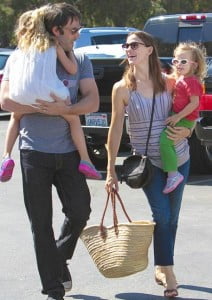 Jennifer Garner and Ben Affleck seen with their daughters Seraphina and Violet Jennifer Garner and Ben Affleck seen with their daughters Seraphina and Violet