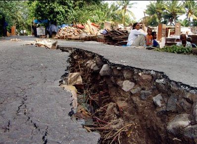 Negros Oriental 6.9 Earthquake Photos & Videos