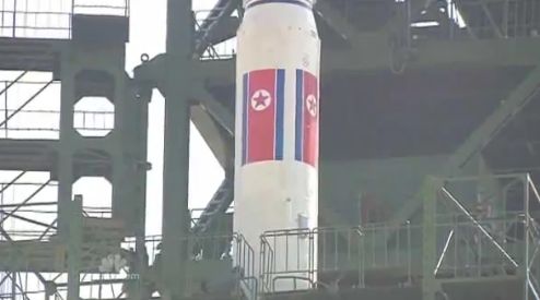 Rocket Launched from North Korea Failed (Video) Rocket Launched from North Korea Failed (Video)