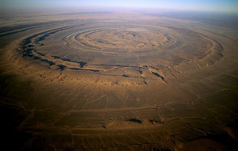 Different Forms and Alien Landscapes on Earth Alien Landscapes and Formations on Earth