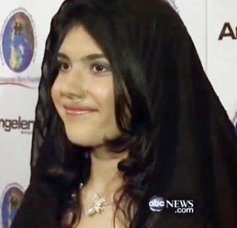 Aesha Mohammadzai: Inspirational Story Afghan woman Defying Taliban Oppression Aesha Mohammadzai: Time Magazine Cover Girl