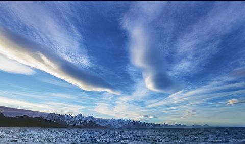 Different Forms and Alien Landscapes on Earth Alien Landscapes and Formation on Earth