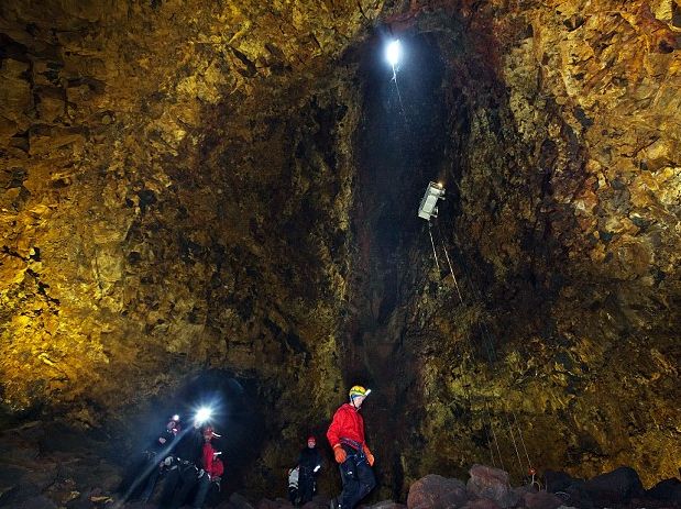 The Tourists Expedition on Thrihnukagigur Volcano in Iceland Thrihnukagigur Volcano in Iceland Tourist Venture