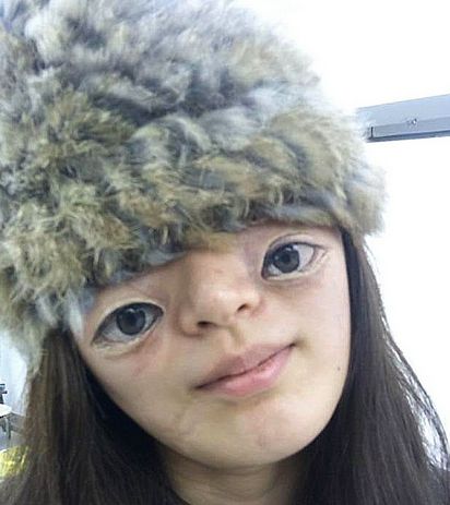 Japanese Girl  Creates Artwork in Human Body Like Eye-Popping