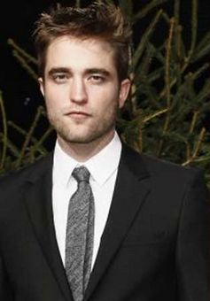 Robert Pattinson to Sell $6.3m Mansion