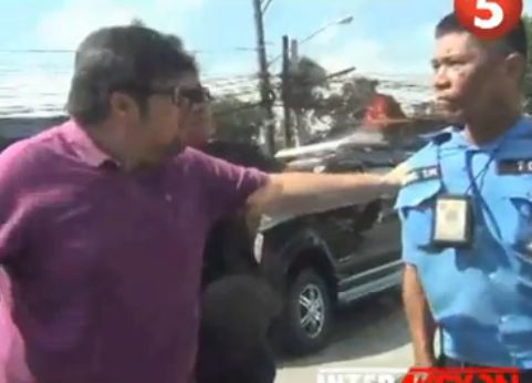 MMDA Officer Assaulted by Carabuena Video Robert Blair Carabuena vs. Saturnino Fabros